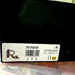 Brand New in box Naturalizer Tiff heels women’s size 11